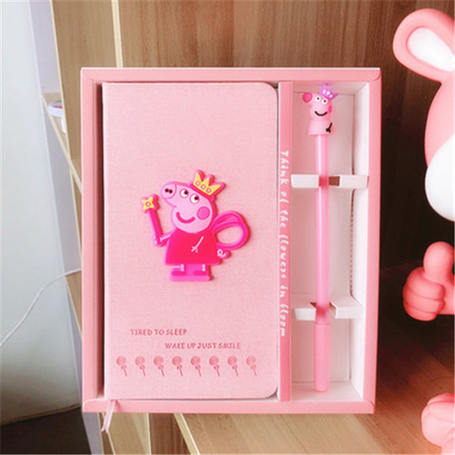 Набор блокнот и ручка 10×18см/粉色小猪本子+笔礼盒装