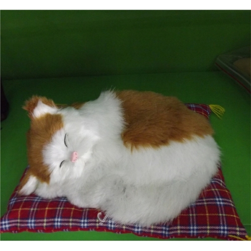 Сувенир Спящий котенок (26см)