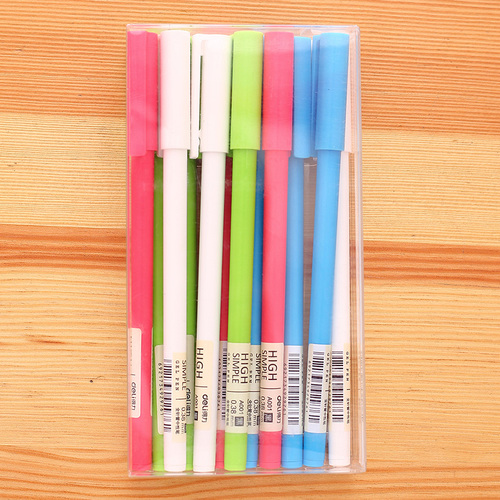 Ручка шариковая темно син. 0.38мм（deli）/中性笔0.38мм-蓝芯